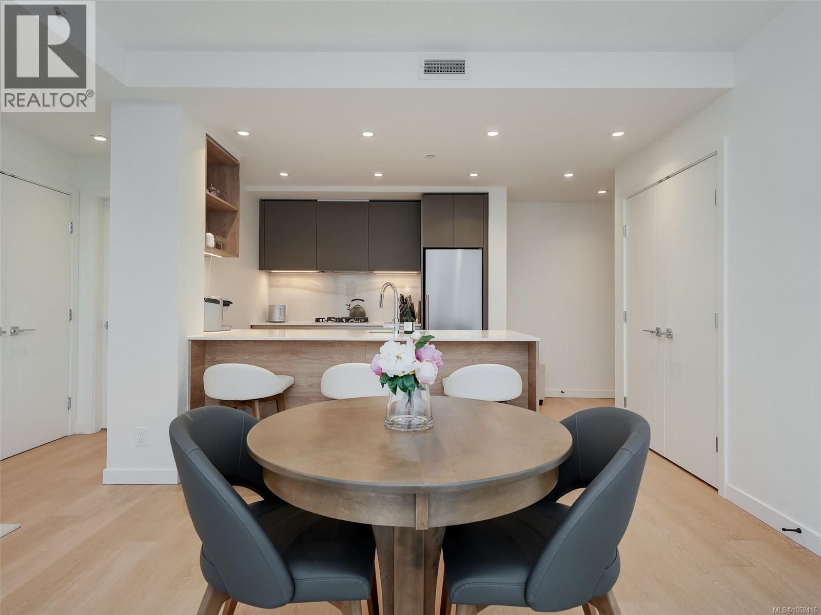 606 363 Tyee Road, Victoria
