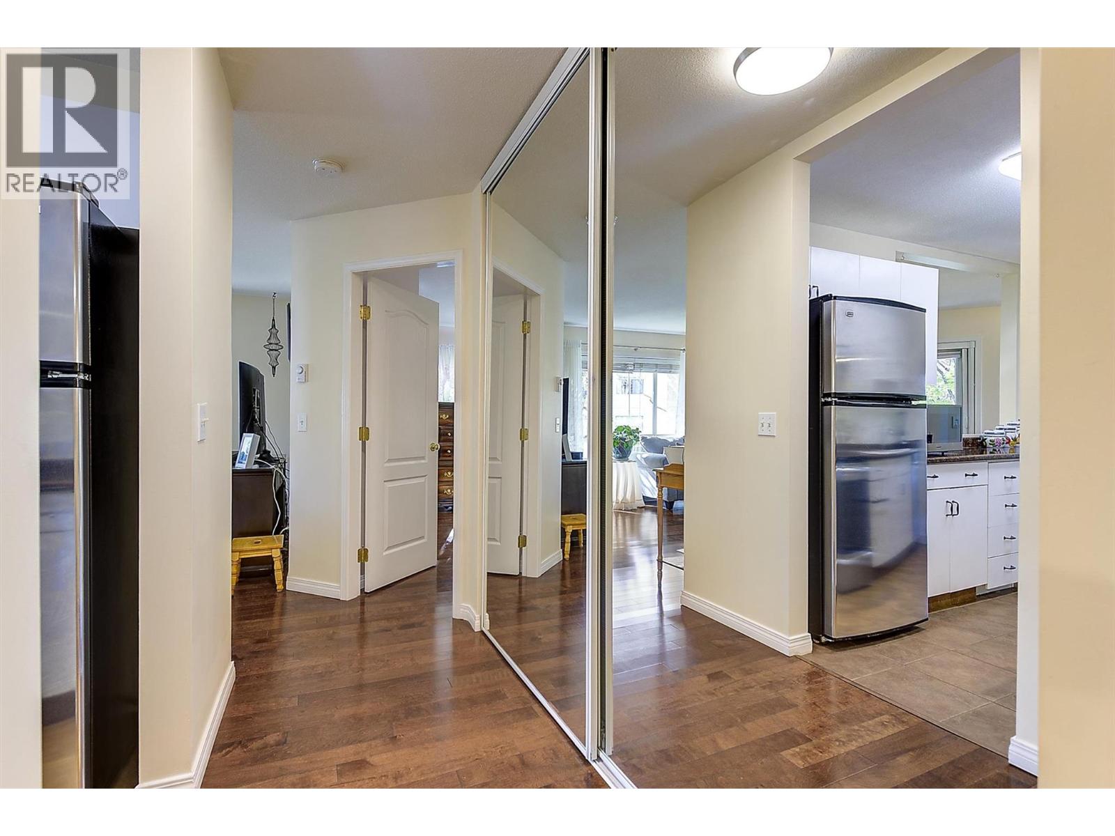 311 709 Houghton Road, Kelowna