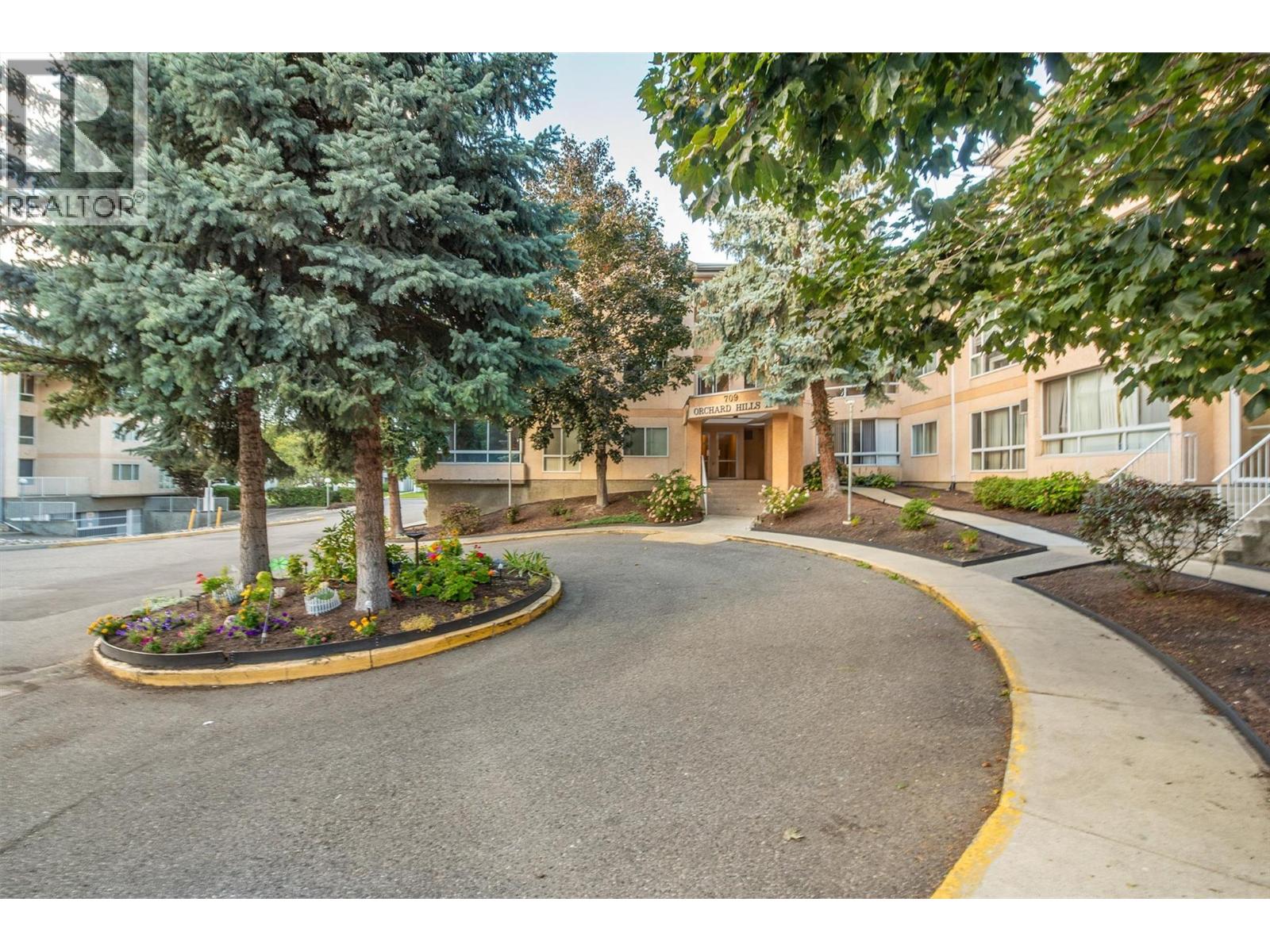 311 709 Houghton Road, Kelowna
