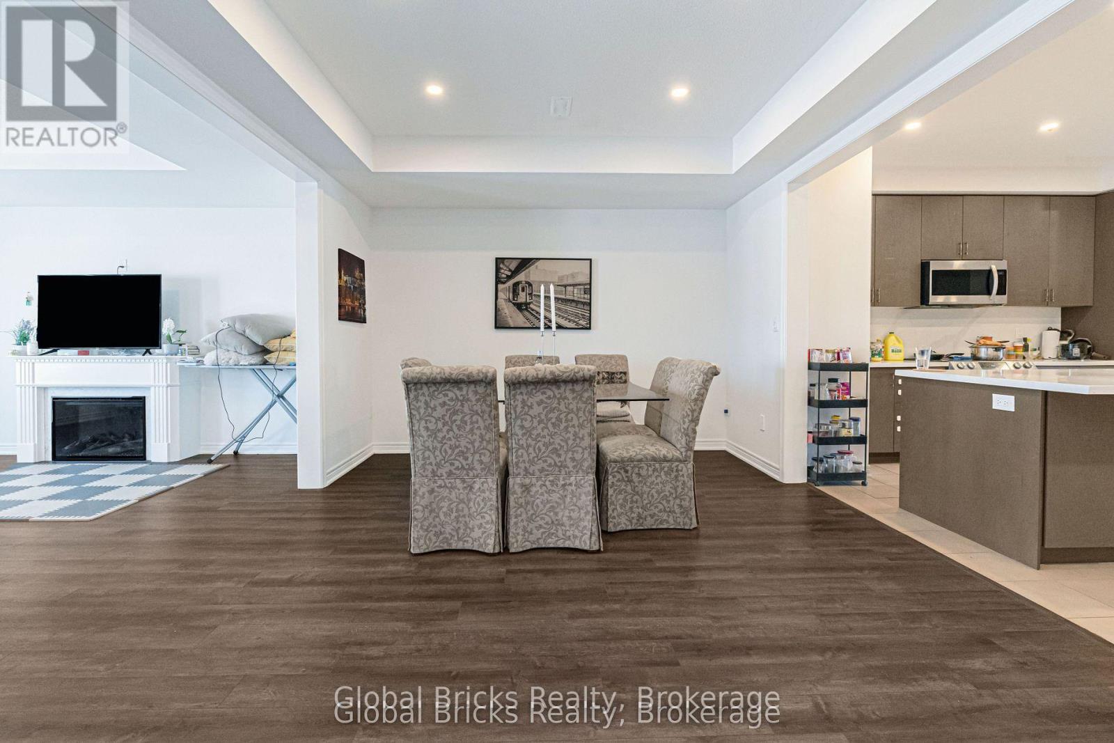 49 Burnhamthorpe Road East, Oakville, ON photo 23