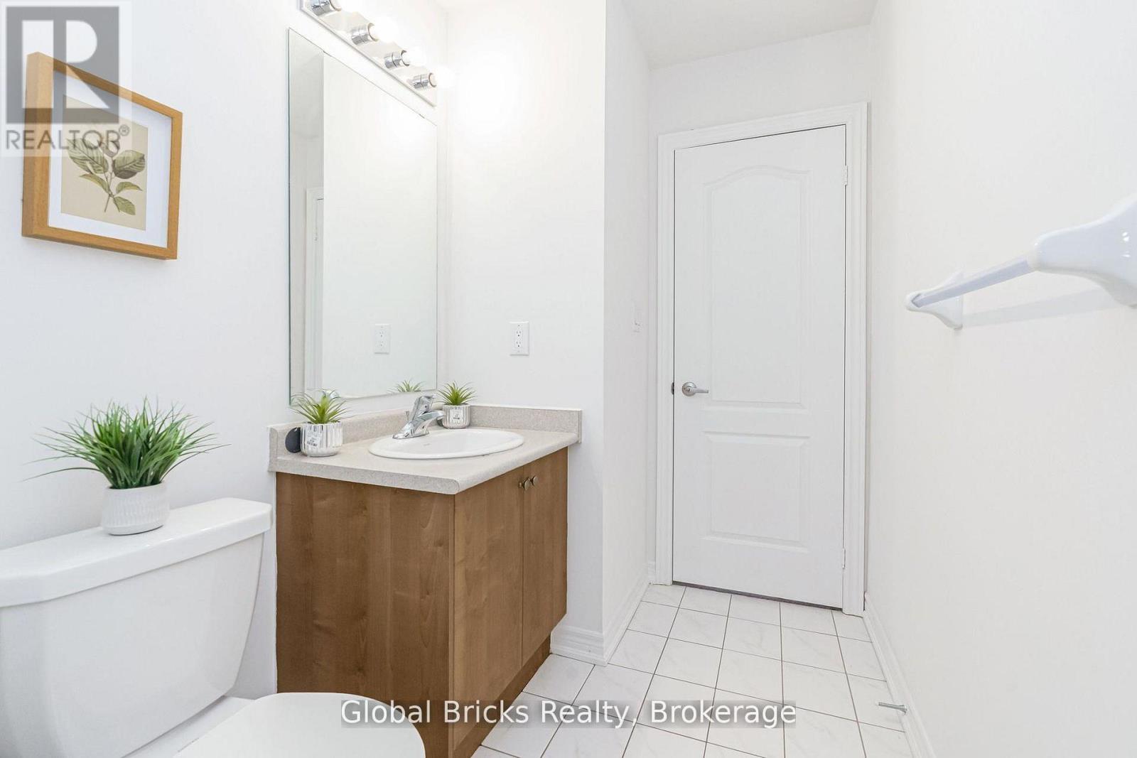49 Burnhamthorpe Road East, Oakville, ON photo 34