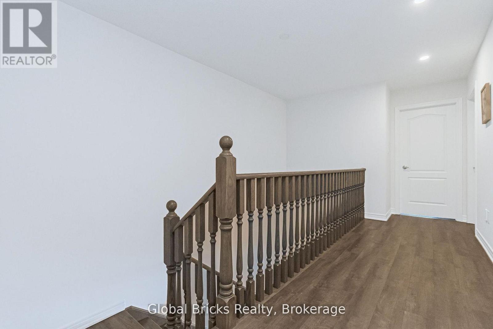 49 Burnhamthorpe Road East, Oakville, ON photo 44