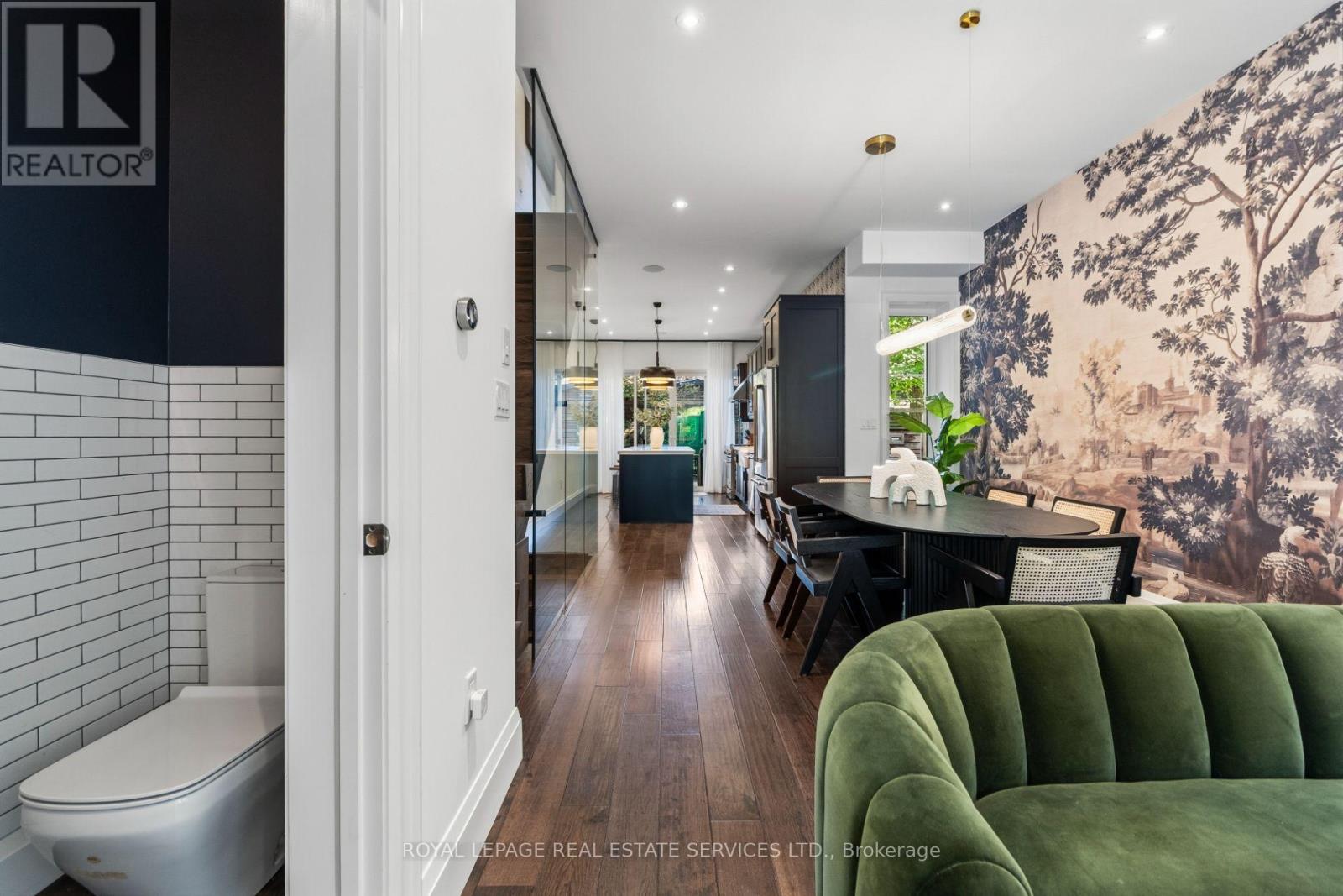 37 Fuller Avenue, Toronto, ON photo 6