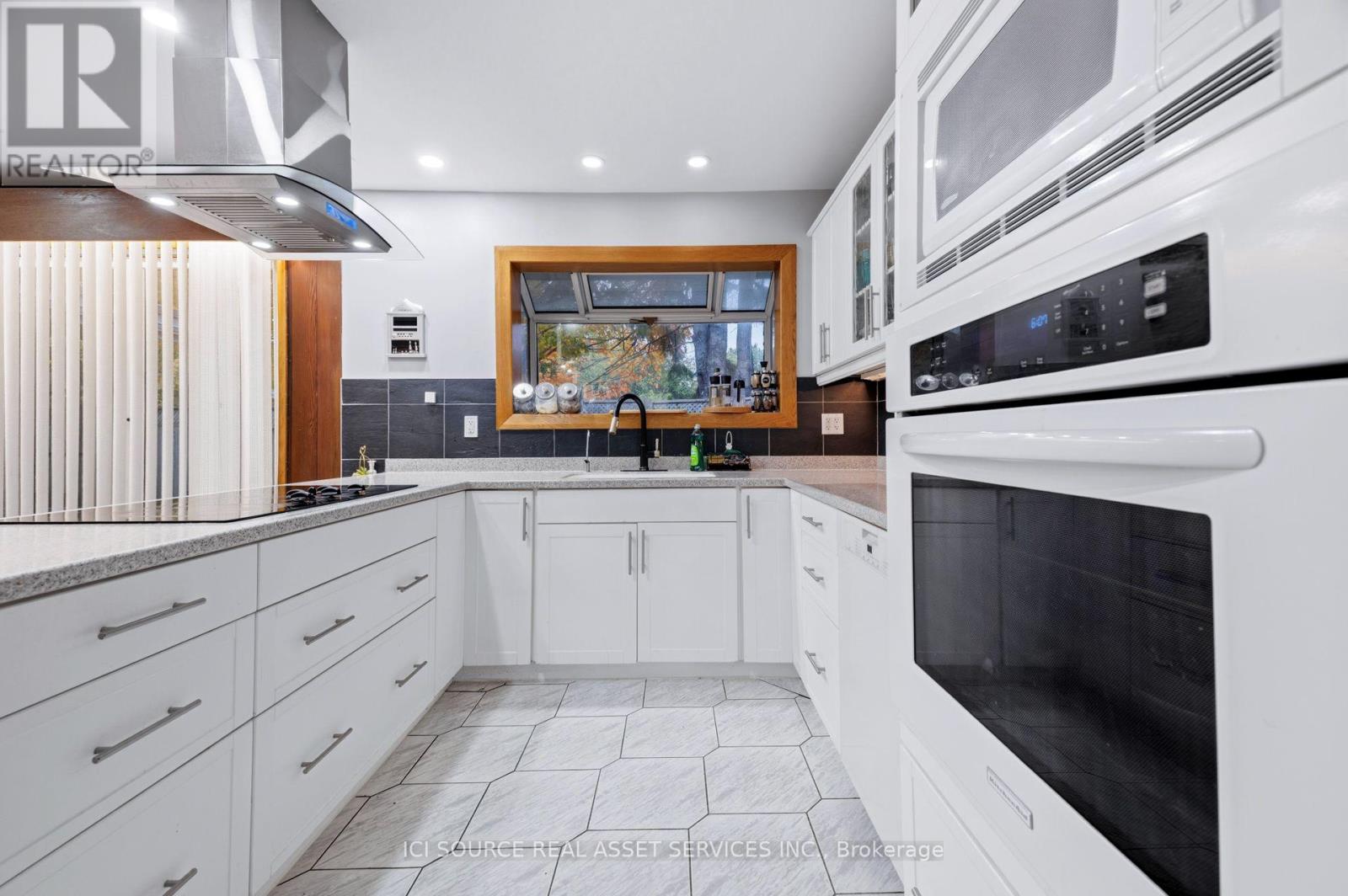 701 Sanatorium Road, London North, ON photo 17