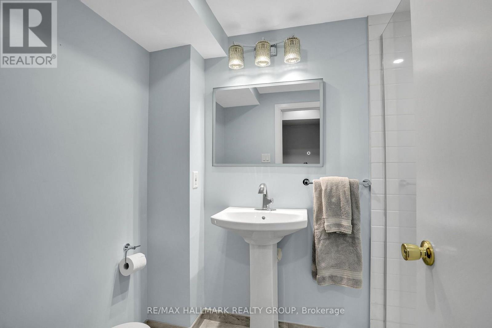 1340 LEASIDE AVENUE - 20