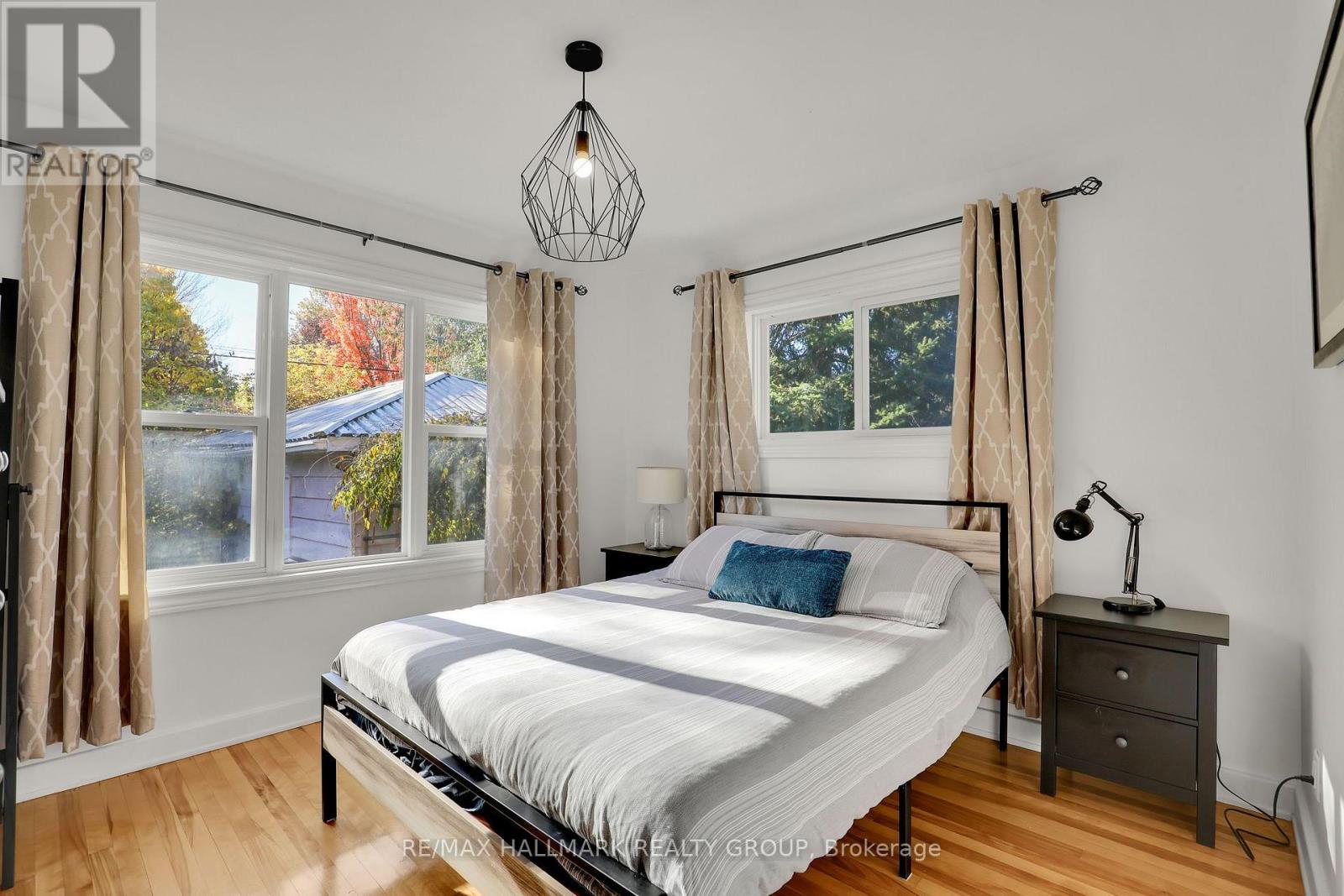 1340 LEASIDE AVENUE - 12