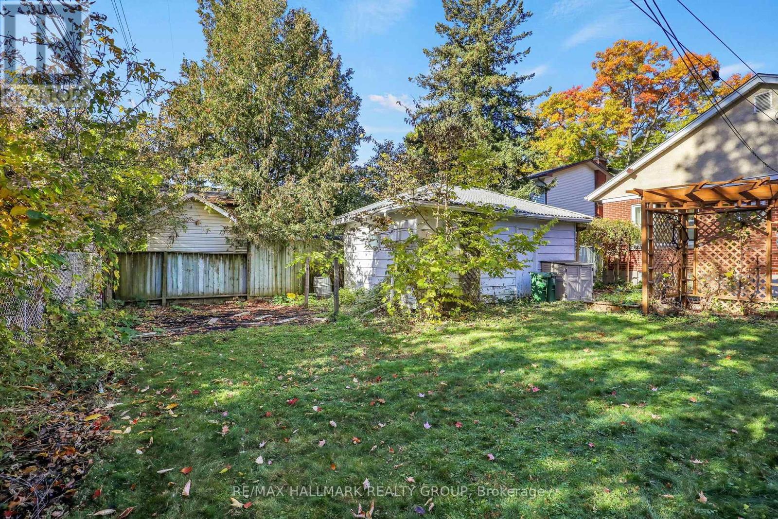 1340 LEASIDE AVENUE - 26