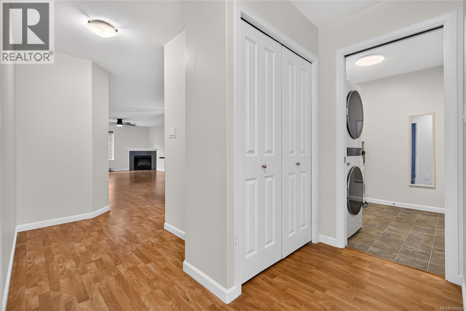 #9 2728 1st St - 16