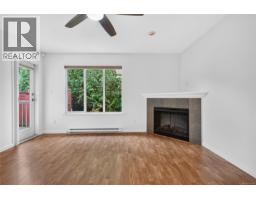 Kitchen - 9 2728 1st St, Courtenay, BC V9N4A4 Photo 7