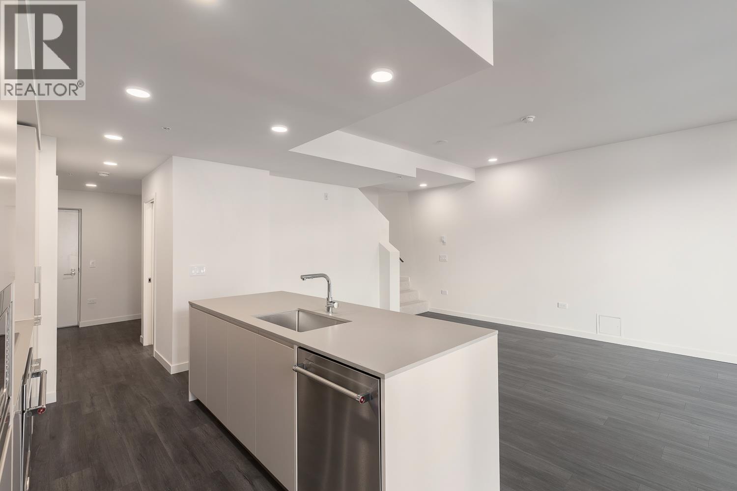 Photo of 111 1502 SCOTT CRESCENT 9