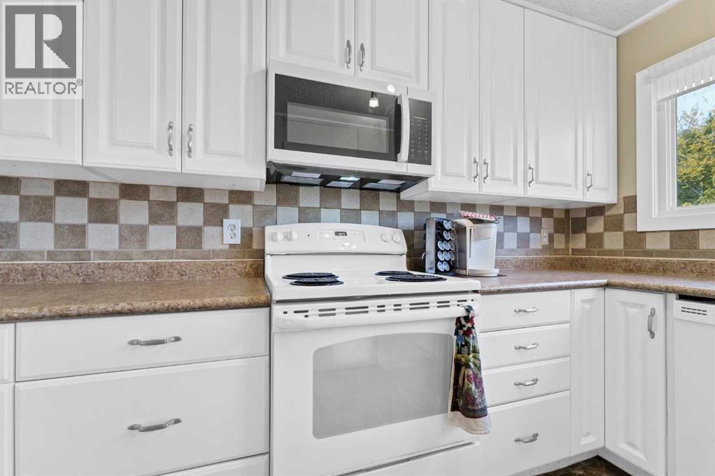 2158 7 Avenue NE, Medicine Hat — photo 16
