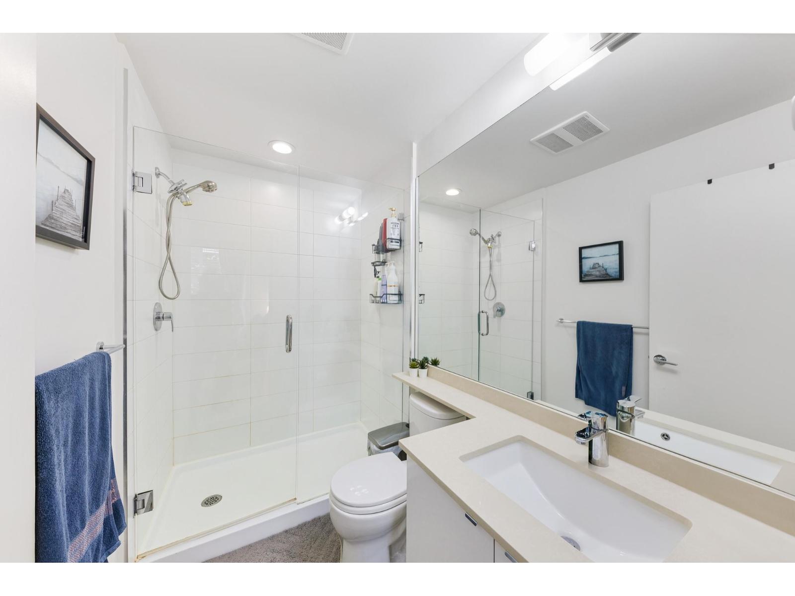 Photo of 108 6438 195A STREET 10