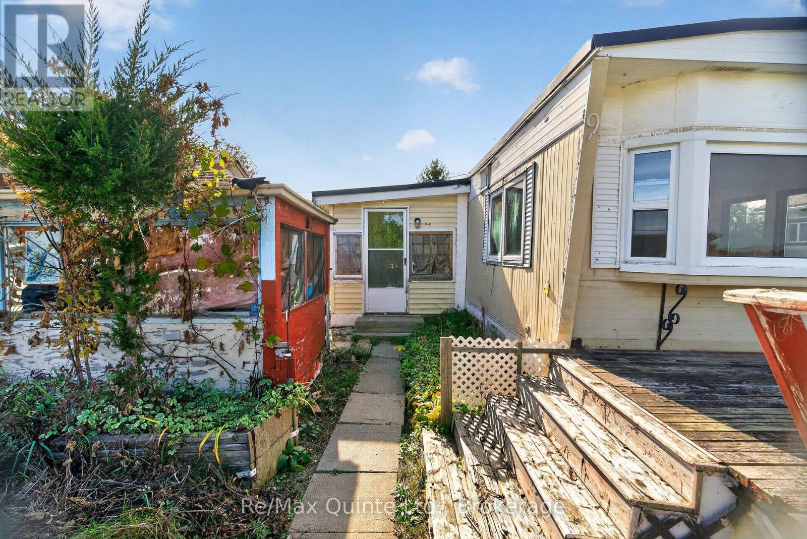 #9-63 Whites Road, Quinte West, ON photo 3
