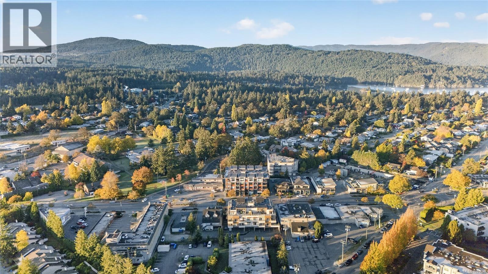 #101 7162 West Saanich Rd - 20