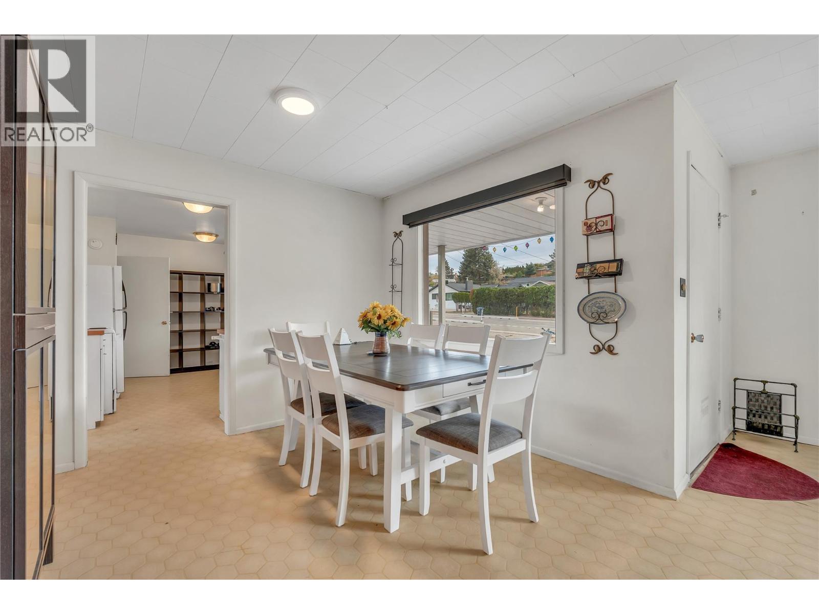 2625 South Main Street, Penticton