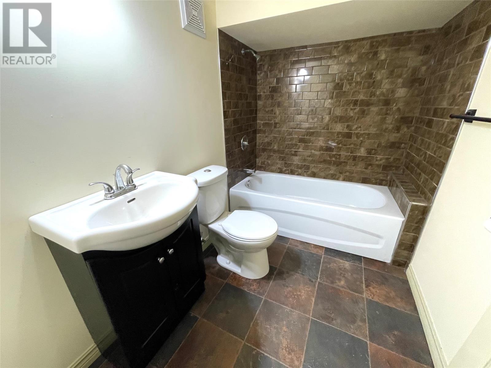 7 Beaumont Avenue - 22