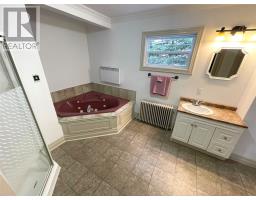 7 Beaumont Avenue thumbnail 23