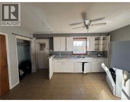 70-72 Spruce Avenue, photo 20