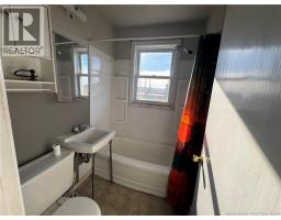 70-72 Spruce Avenue, photo 23