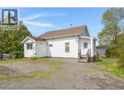 227 Route 820, photo 2