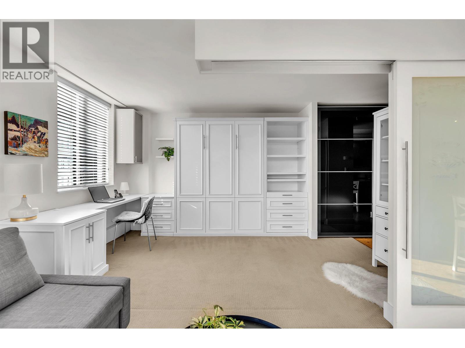1010 2016 FULLERTON AVENUE, North Vancouver - Image 1