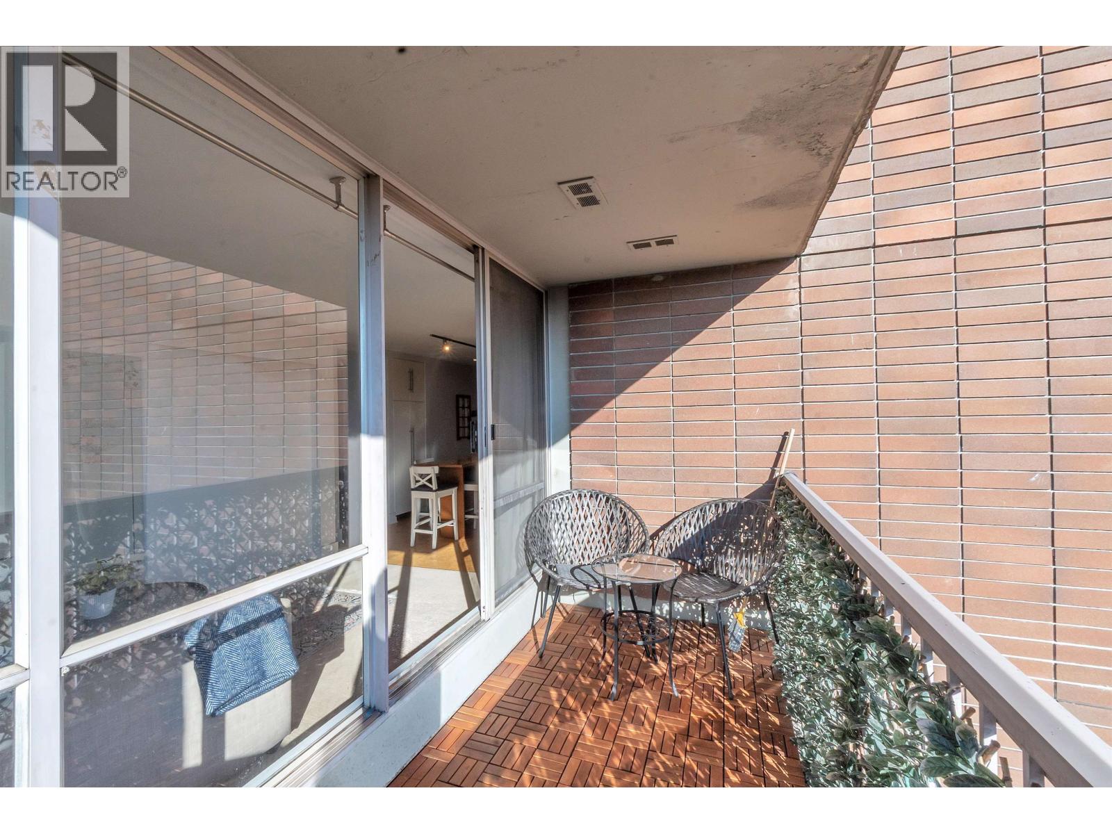 1010 2016 FULLERTON AVENUE, North Vancouver - Image 1