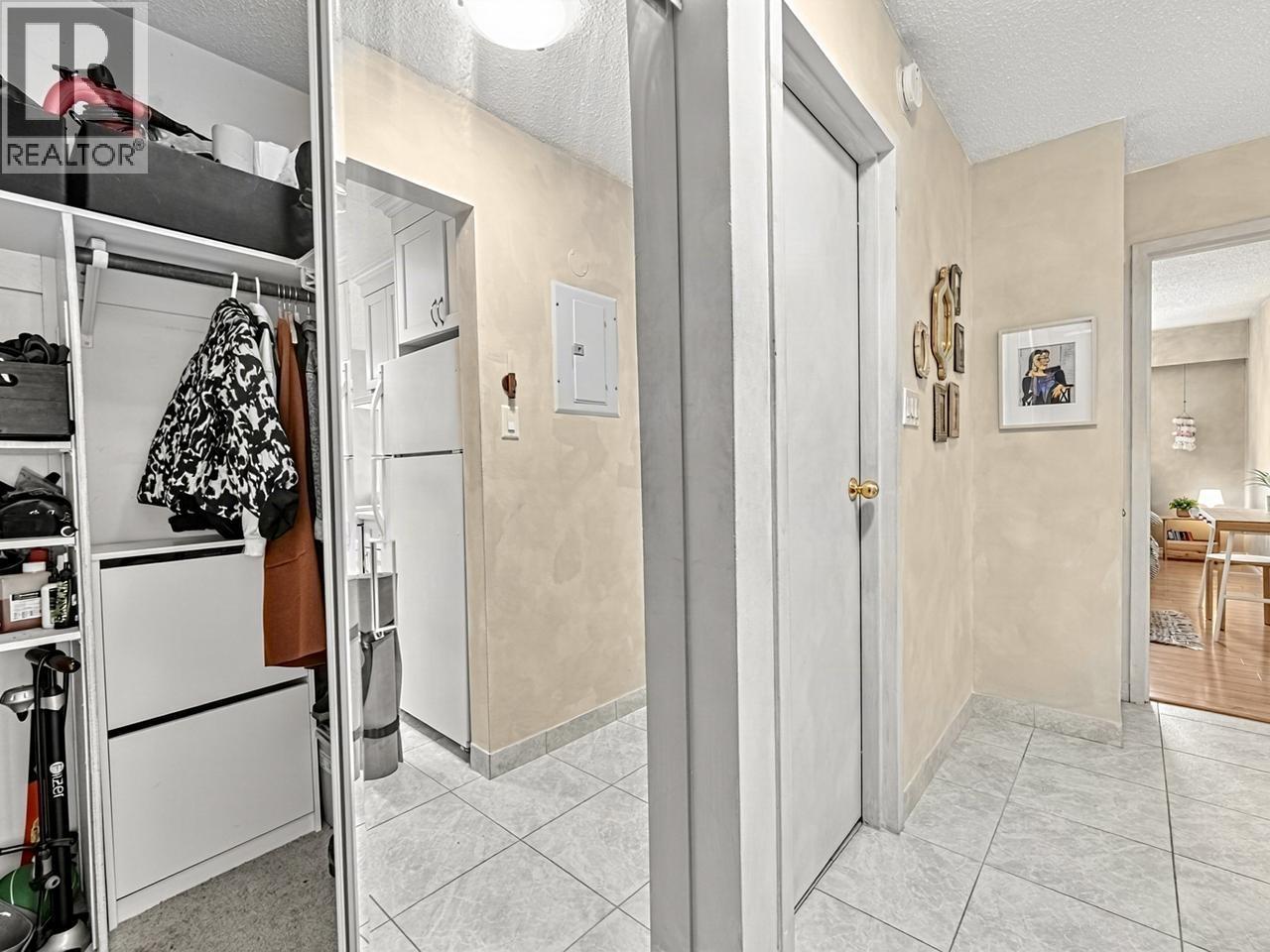 Photo of 309 275 W 2ND STREET 25