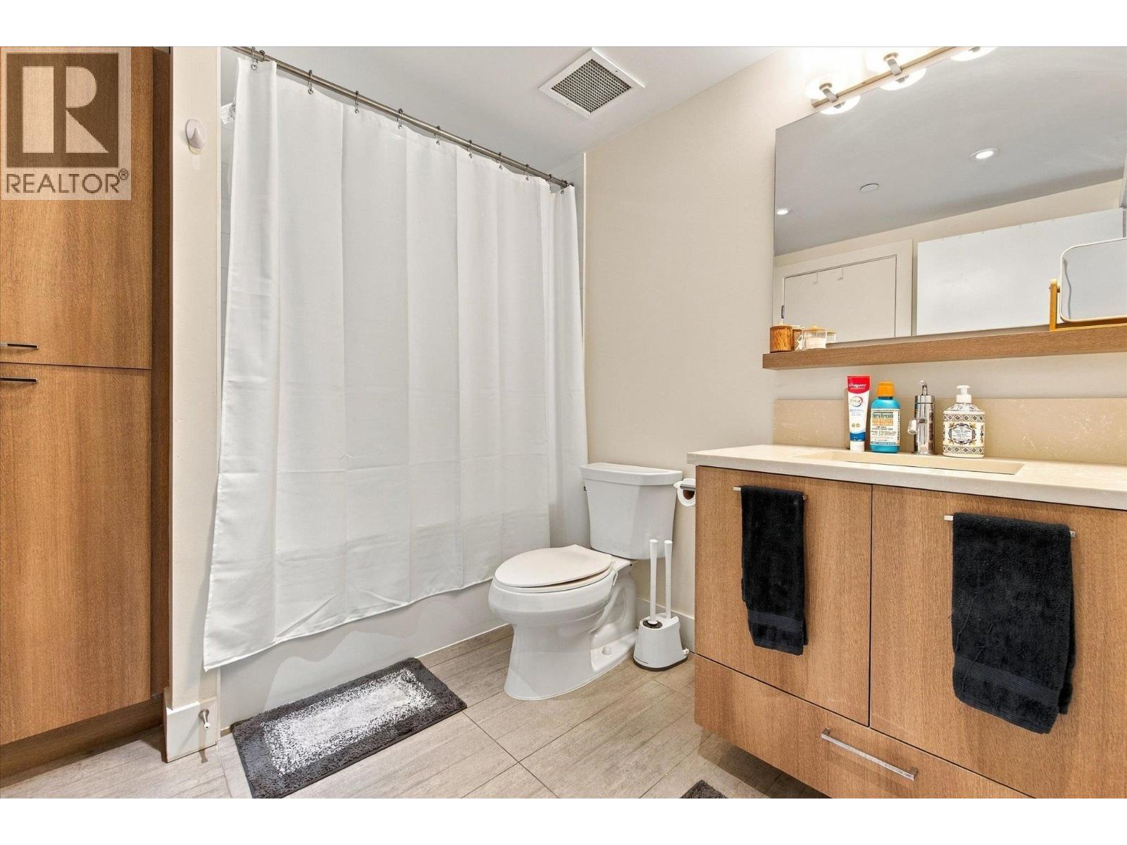 Photo of 708 258 NELSON'S COURT 15