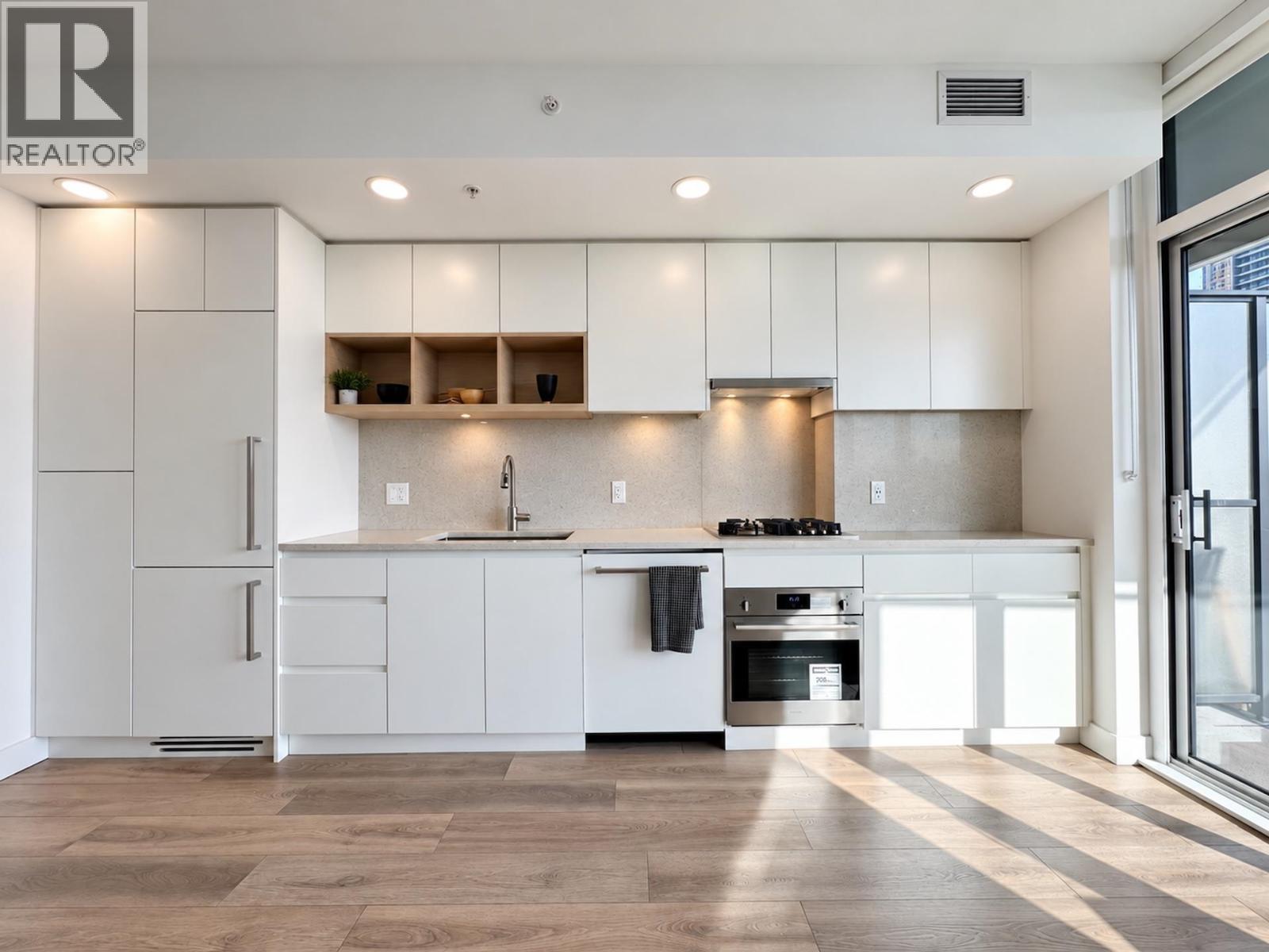 Photo of 403 4433 ALASKA STREET 10