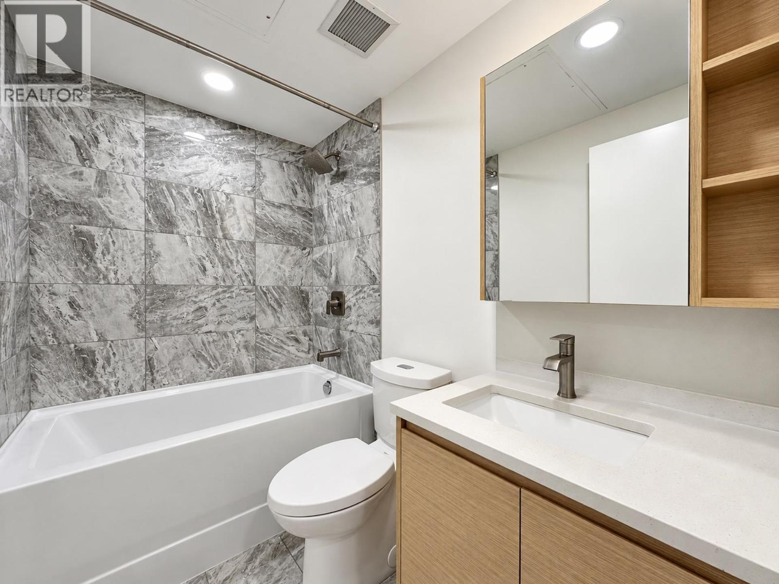 Photo of 403 4433 ALASKA STREET 12