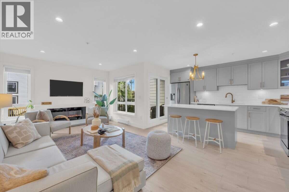 Photo of 3 1538 DORSET AVENUE 3