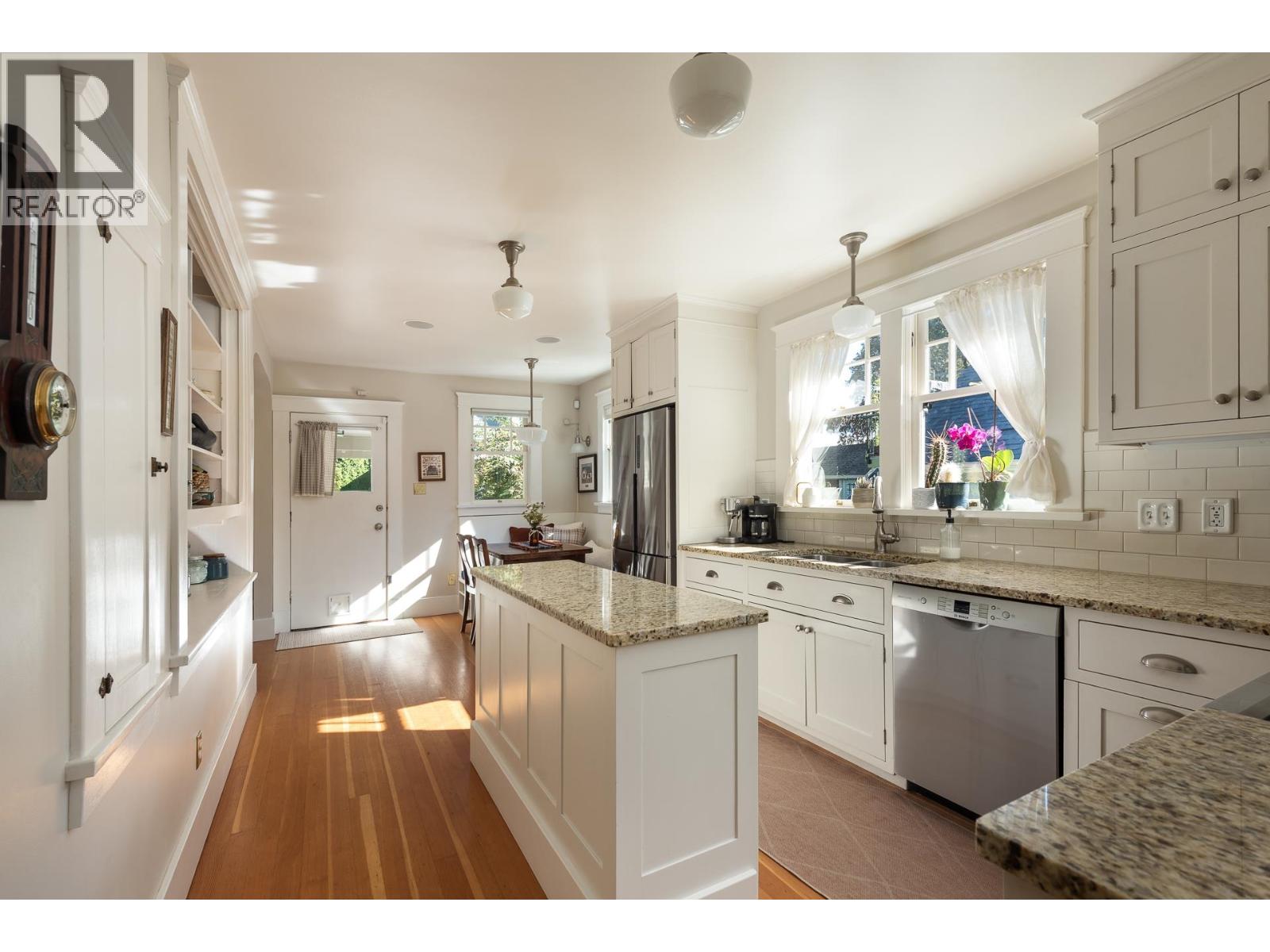 Photo of 309 NINTH STREET 15