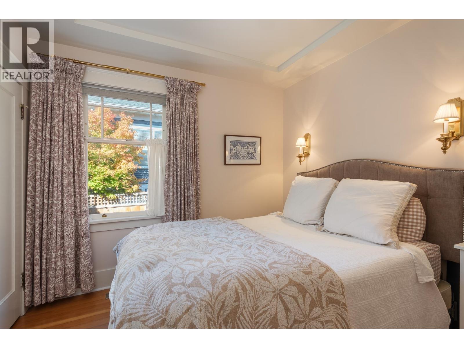 Photo of 309 NINTH STREET 17