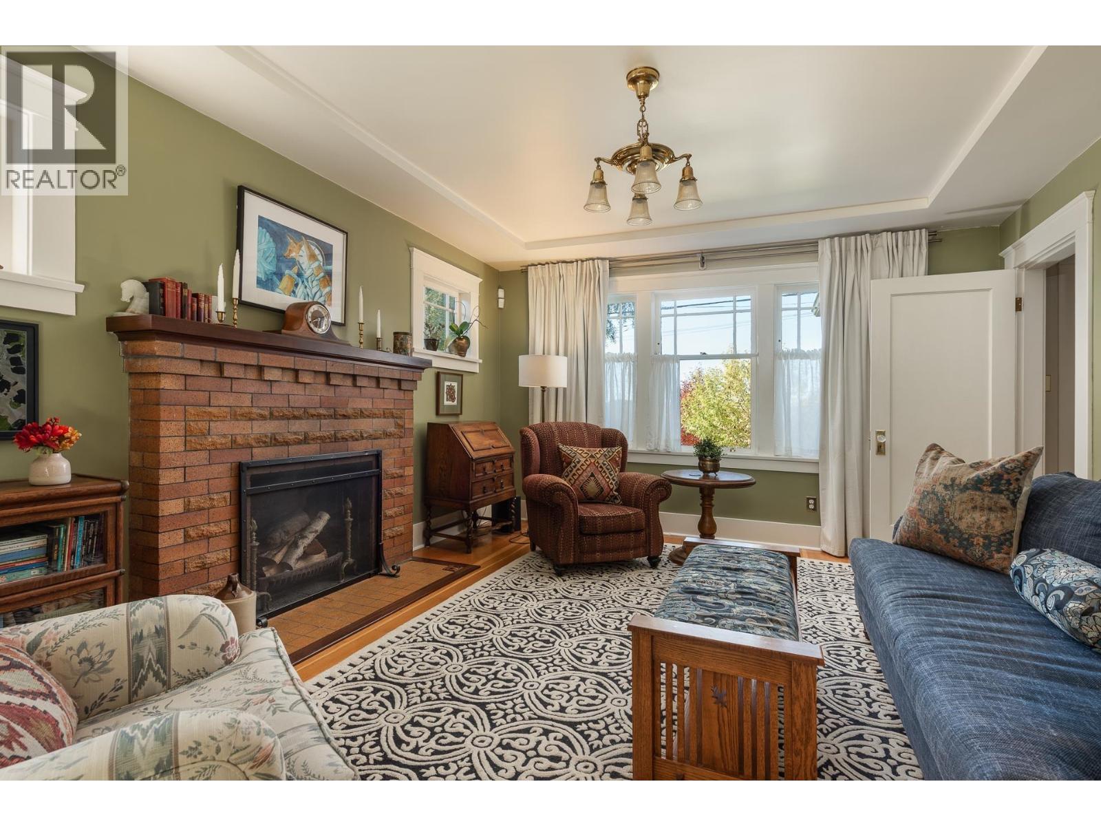 Photo of 309 NINTH STREET 5