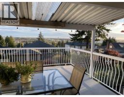 5570 Carson Street, Burnaby, BC V5J2Z2 Photo 17