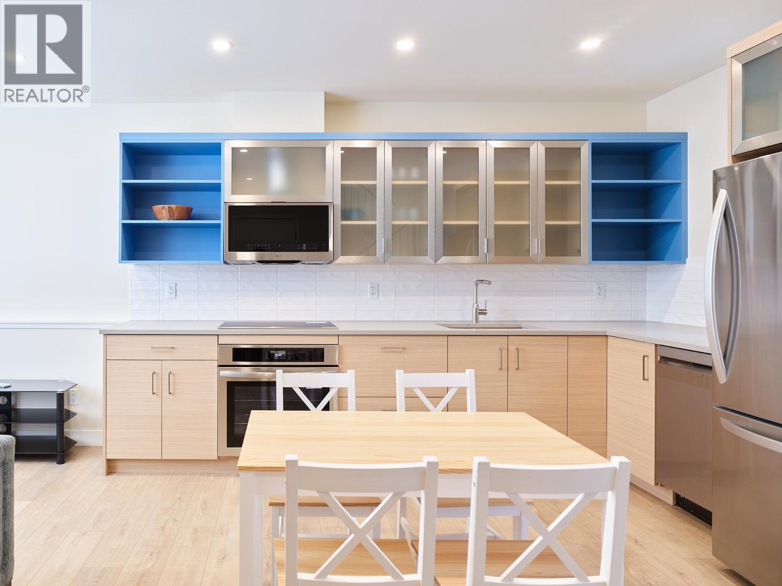 Photo of 3732 W 1ST AVENUE 32