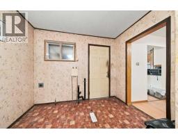 Bedroom - 8528 Bowglen Road Nw, Calgary, AB T3B2T3 Photo 7