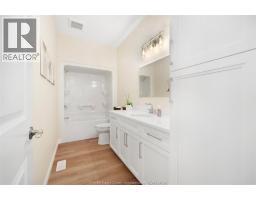 56 Redwood, Kingsville, ON N0R1B0 Photo 26