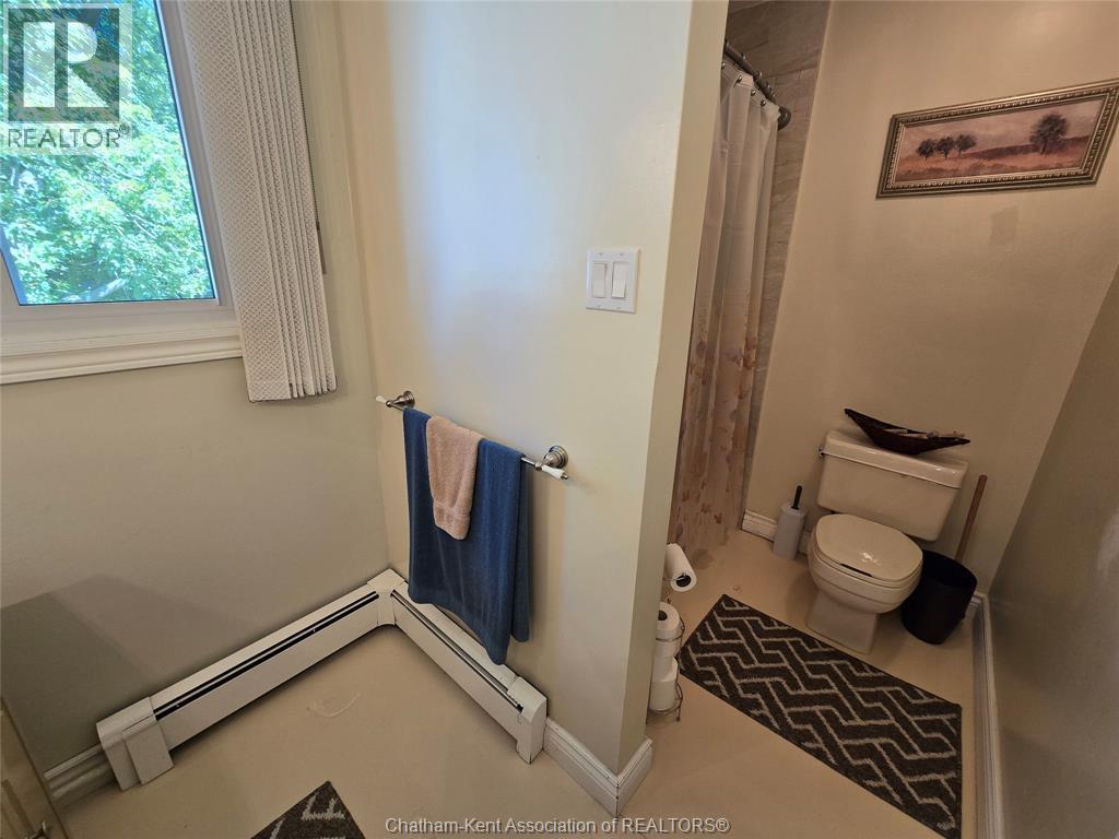 Photo 41 of 50