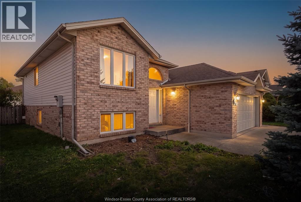 2314 ST CLAIR AVENUE, Windsor