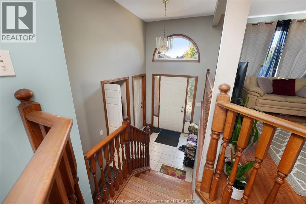 2314 ST CLAIR AVENUE, Windsor — photo 7