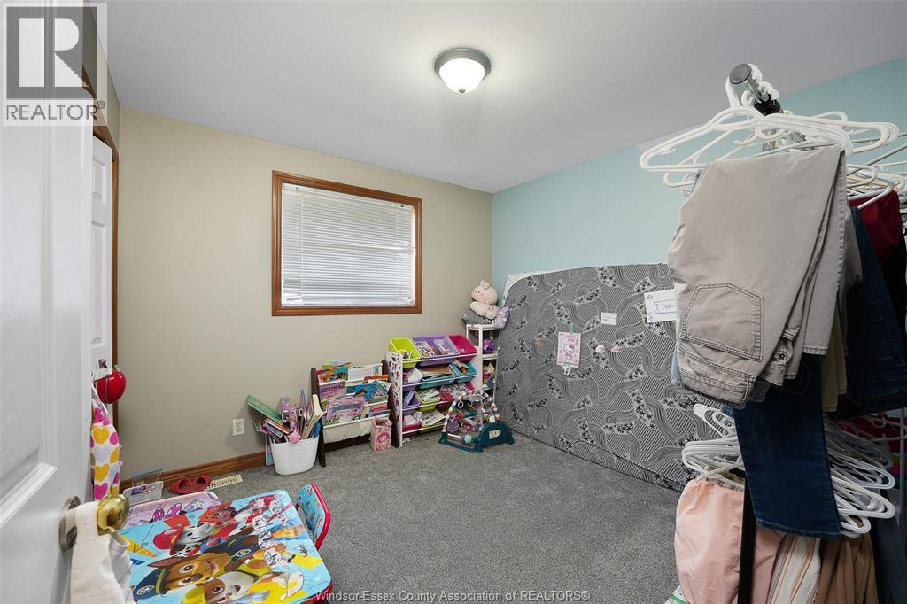 Photo 20 of 44