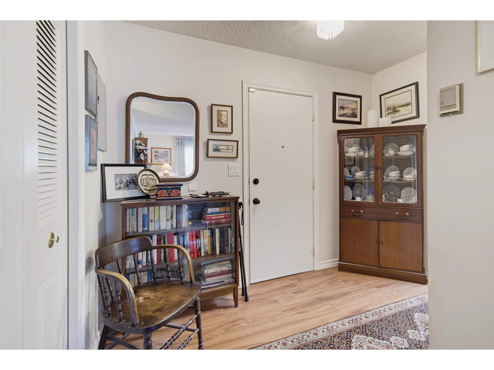 Photo of 313 1437 FOSTER STREET 12