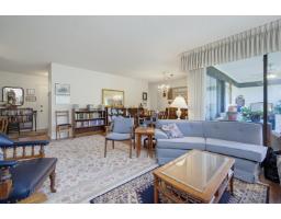 313 1437 Foster Street, White Rock, BC V4B3X6 Photo 9