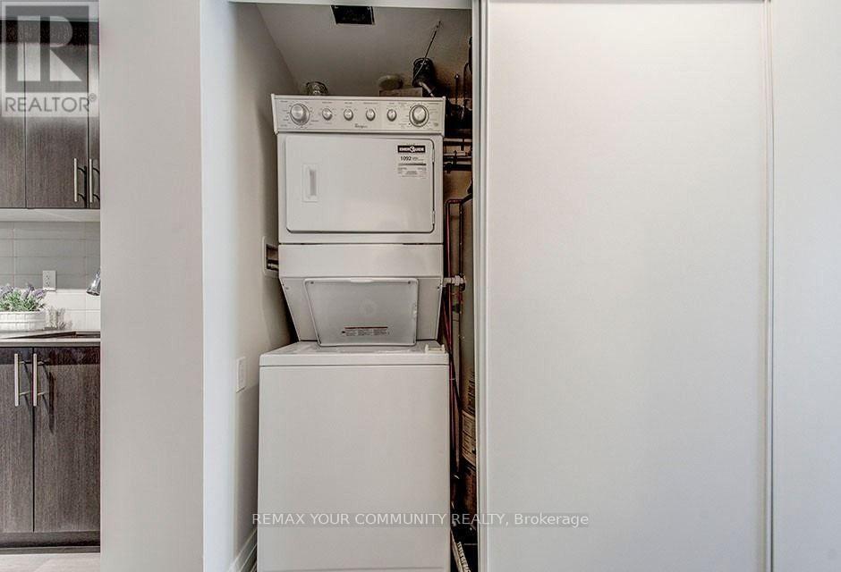 TH08- 780 Sheppard Avenue East, Toronto, ON photo 11
