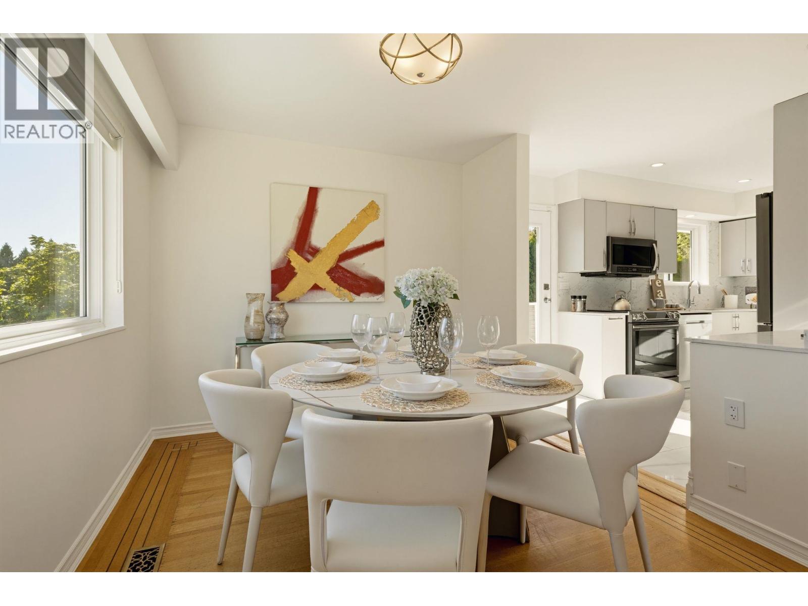 Photo of 2007 FLORALYNN CRESCENT 8