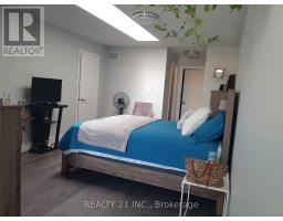Primary Bedroom - 37 Pringdale Gardens Circle, Toronto, ON M1J0B1 Photo 9