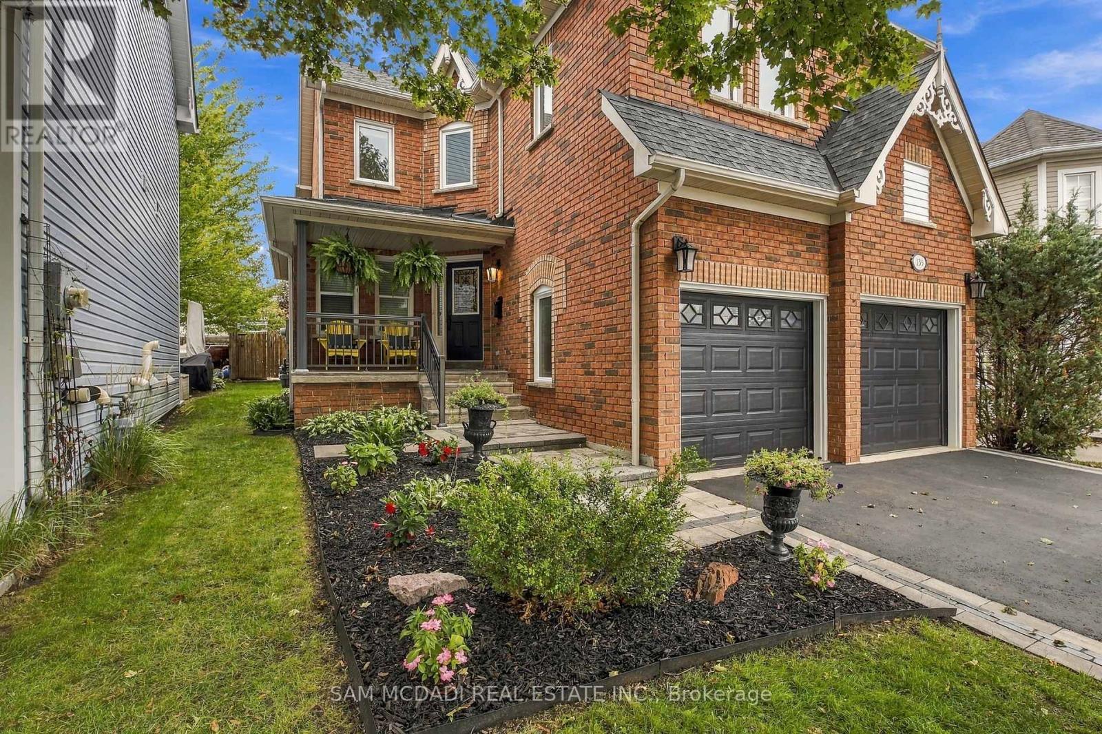 135 Watford Street, Whitby, ON photo 2
