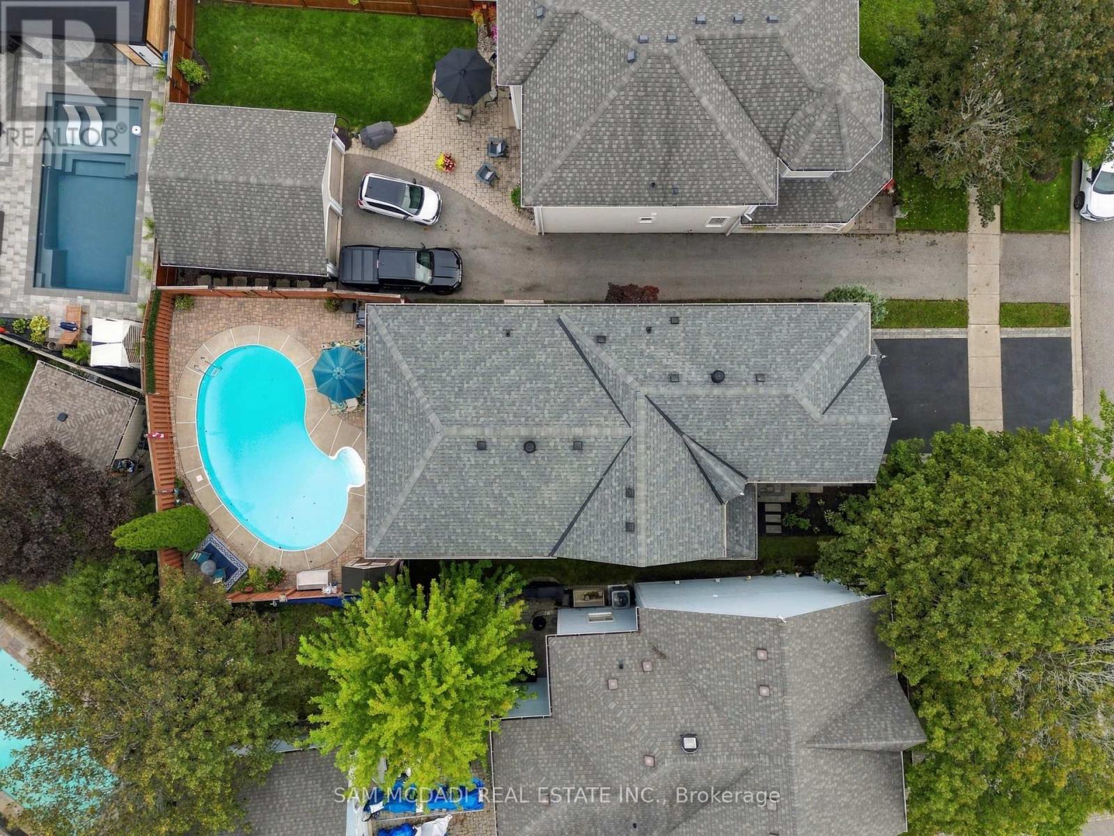 135 Watford Street, Whitby, ON photo 5