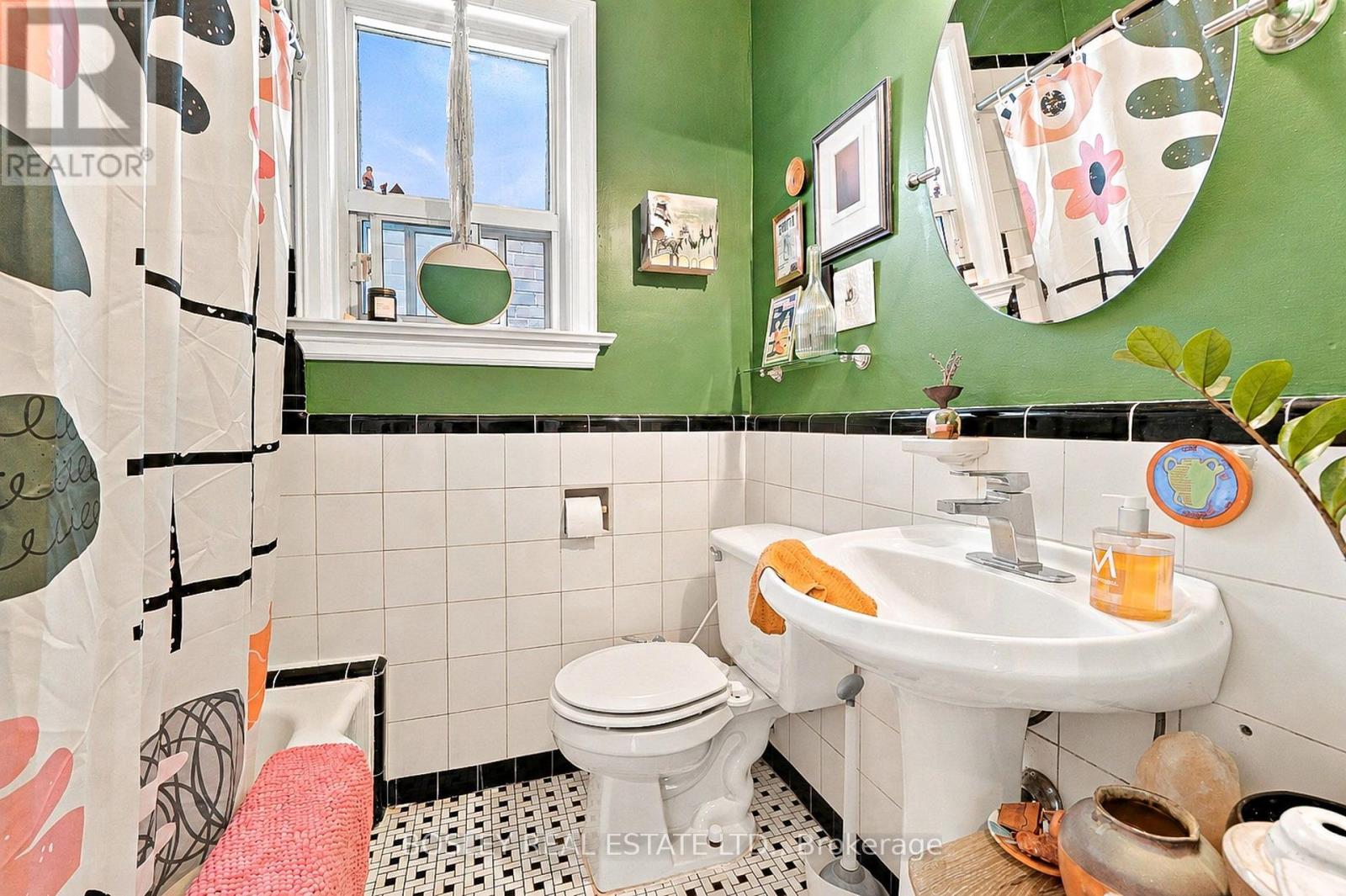 115 Highfield Road, Toronto, ON photo 12
